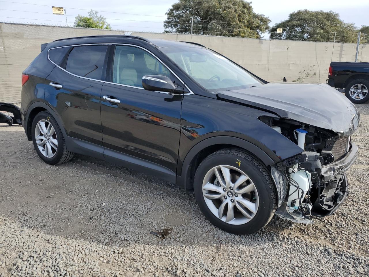 2014 Hyundai Santa Fe - Image 4