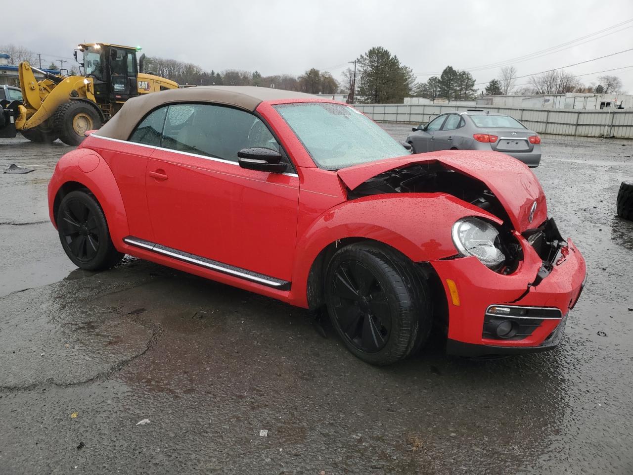 2013 Volkswagen Beetle - Image 4