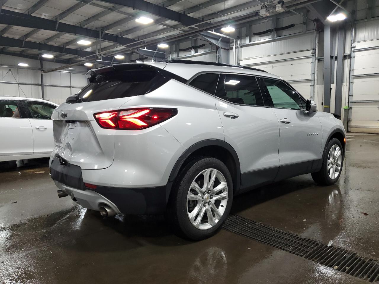 2022 Chevrolet Blazer - Image 3