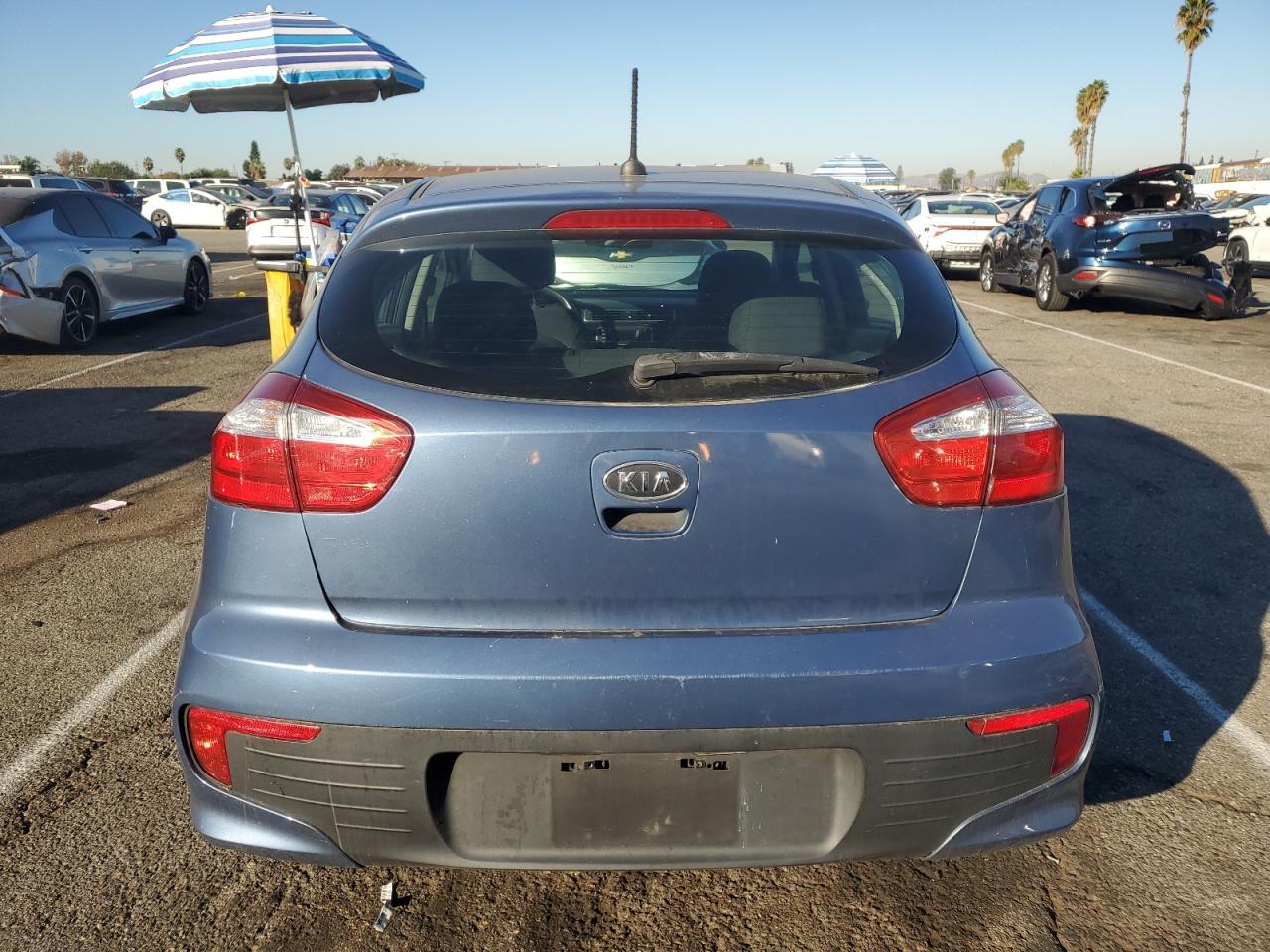 VIN KNADM5A39G6675846 2016 KIA RIO no.6