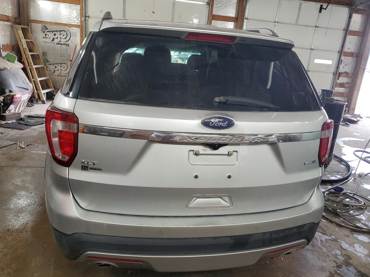 2016 Ford Explorer - Image 6