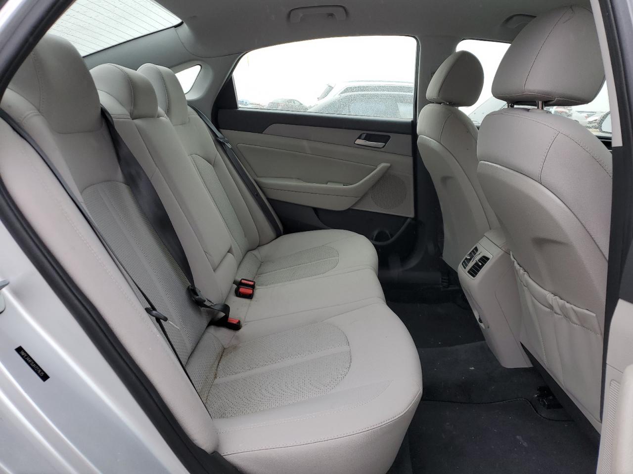 2018 Hyundai Sonata - Image 10