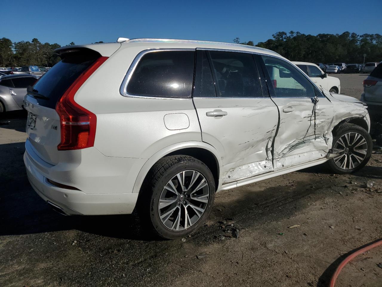 2021 Volvo XC90 - Image 3