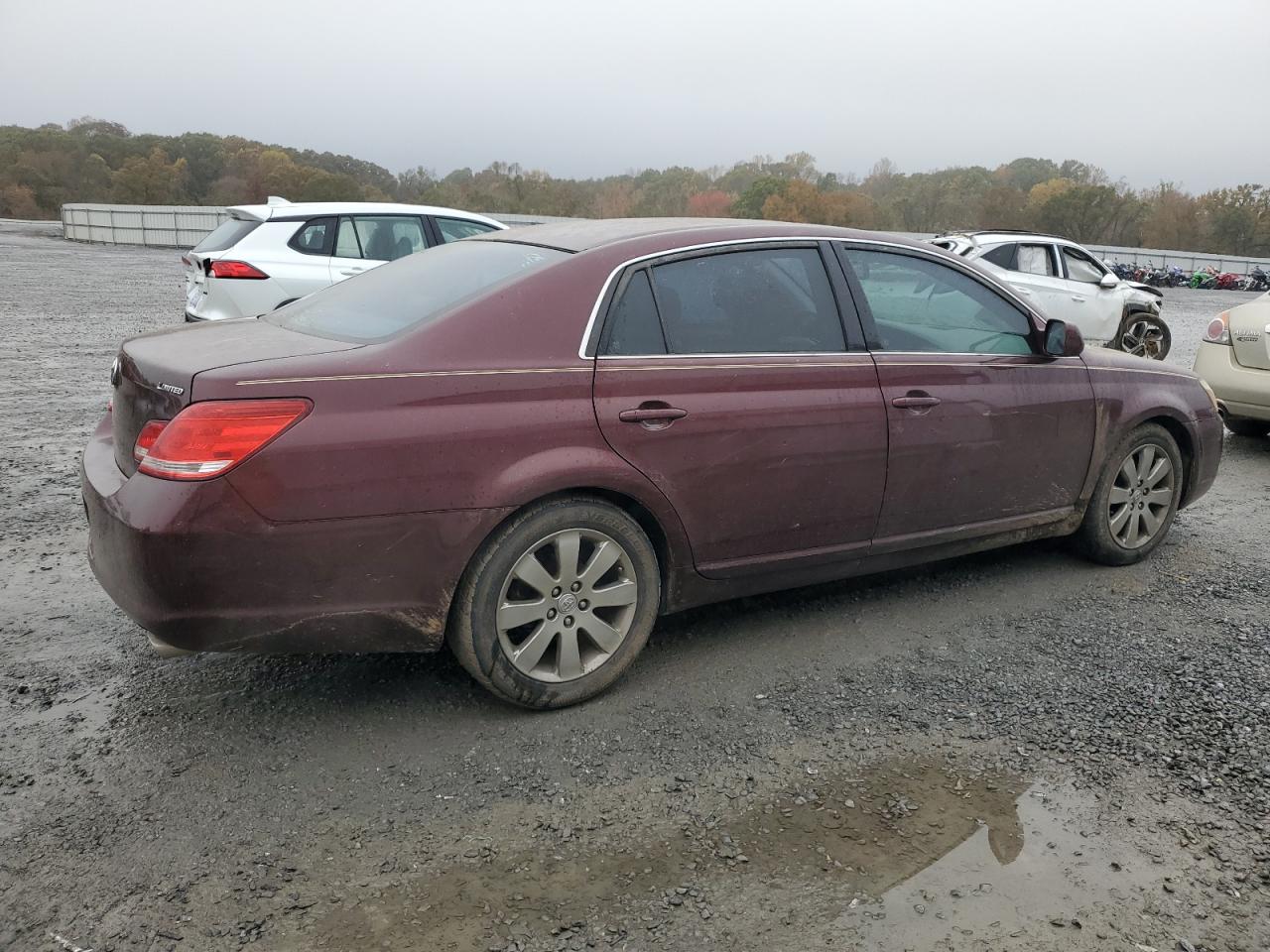 2007 Toyota Avalon - Image 3