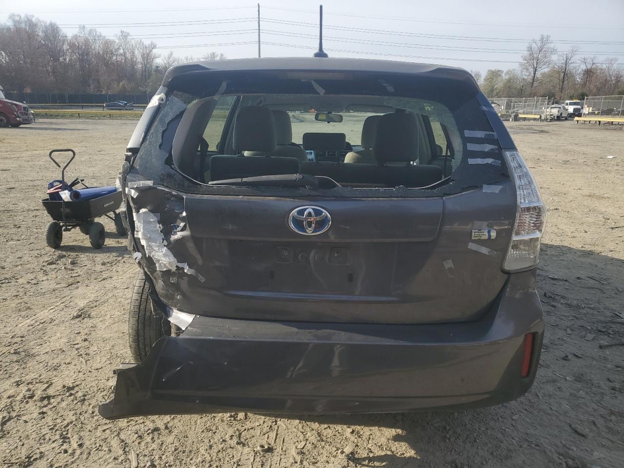 VIN JTDZN3EU3E3335734 2014 TOYOTA PRIUS no.6