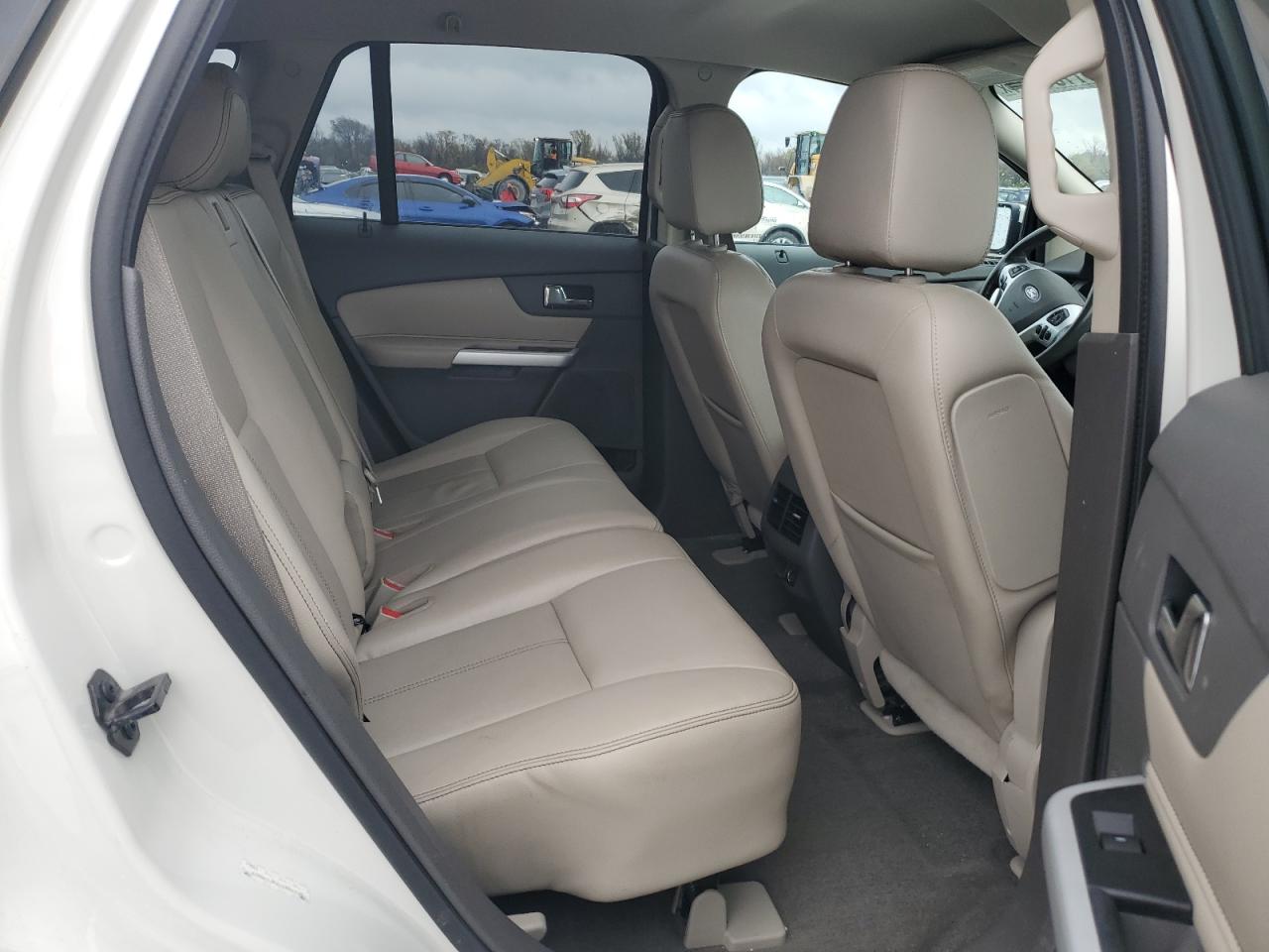 2012 Ford Edge - Image 11