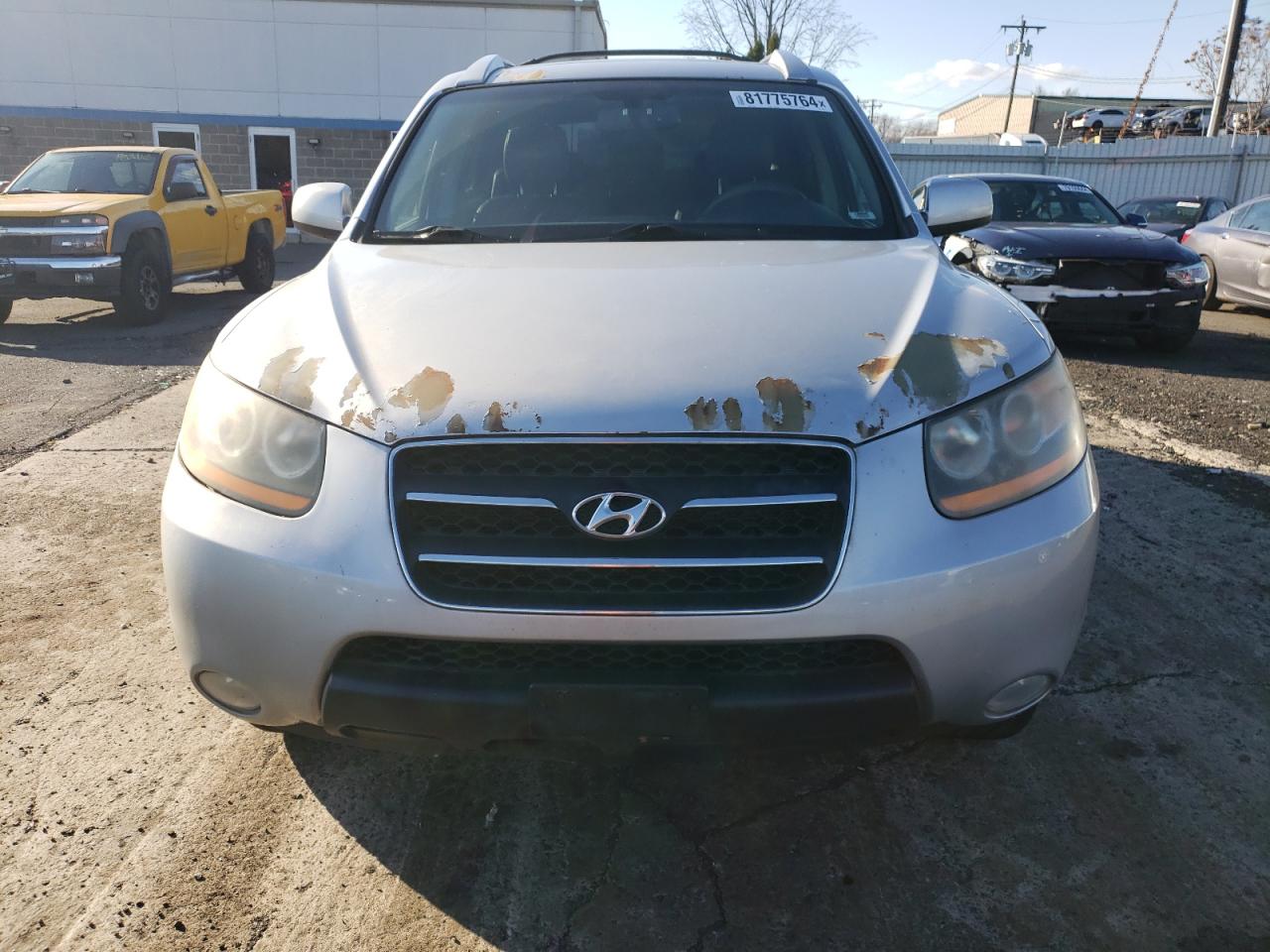 2009 Hyundai Santa Fe - Image 5