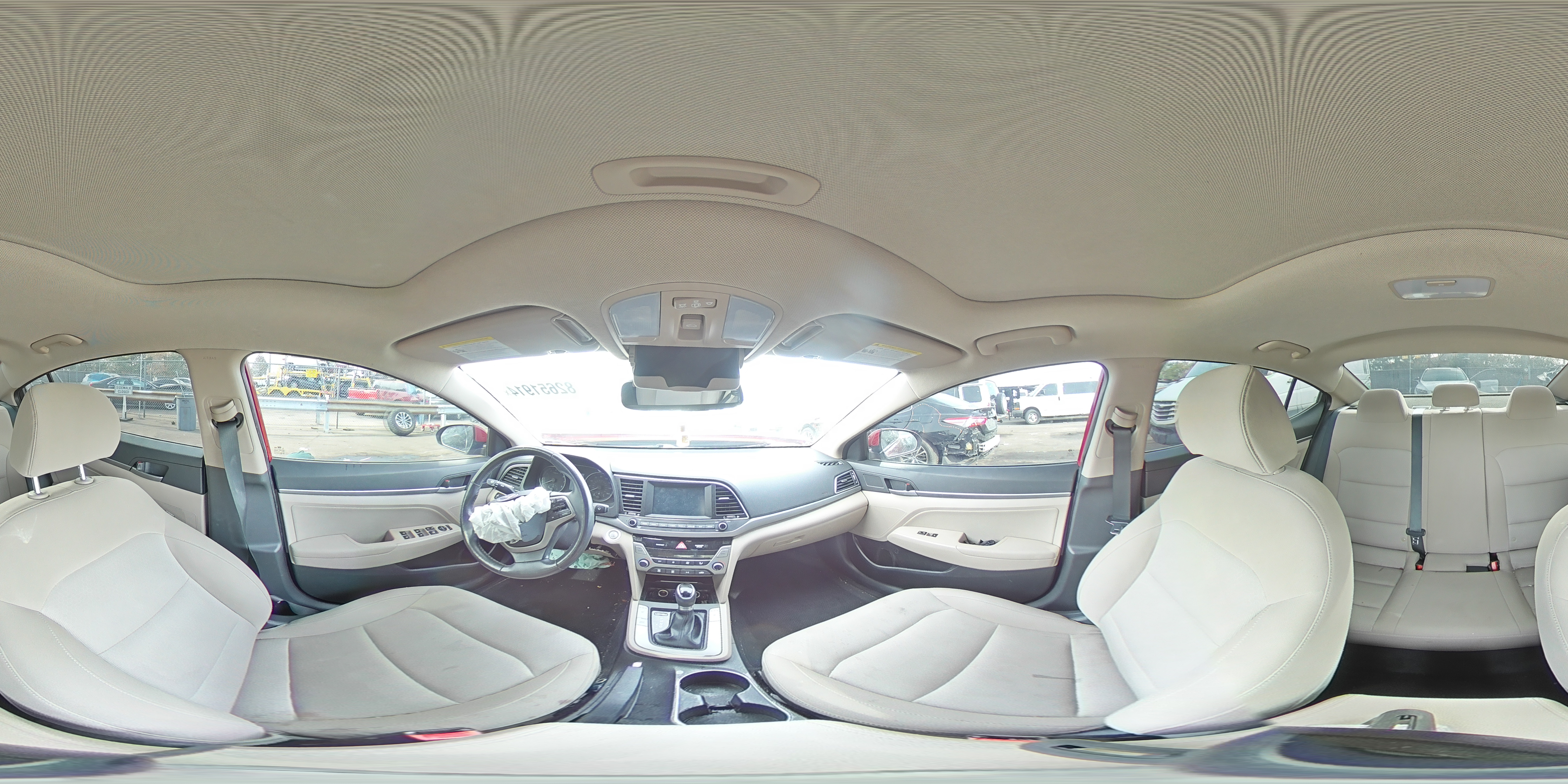 2017 Hyundai Elantra - Image 13