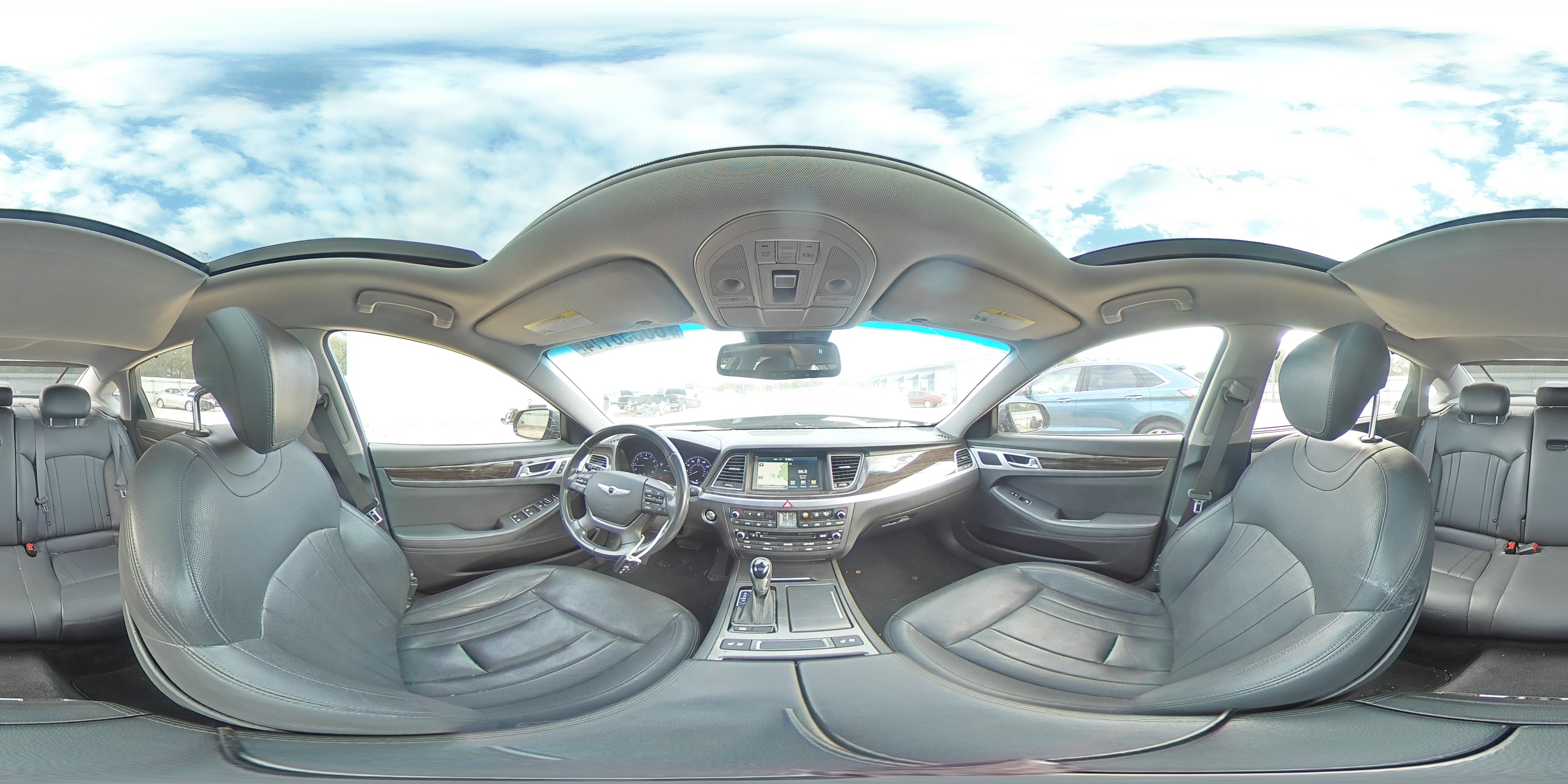 2016 Hyundai Genesis - Image 13