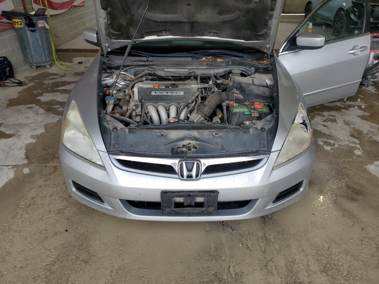 2006 Honda Accord - Image 11