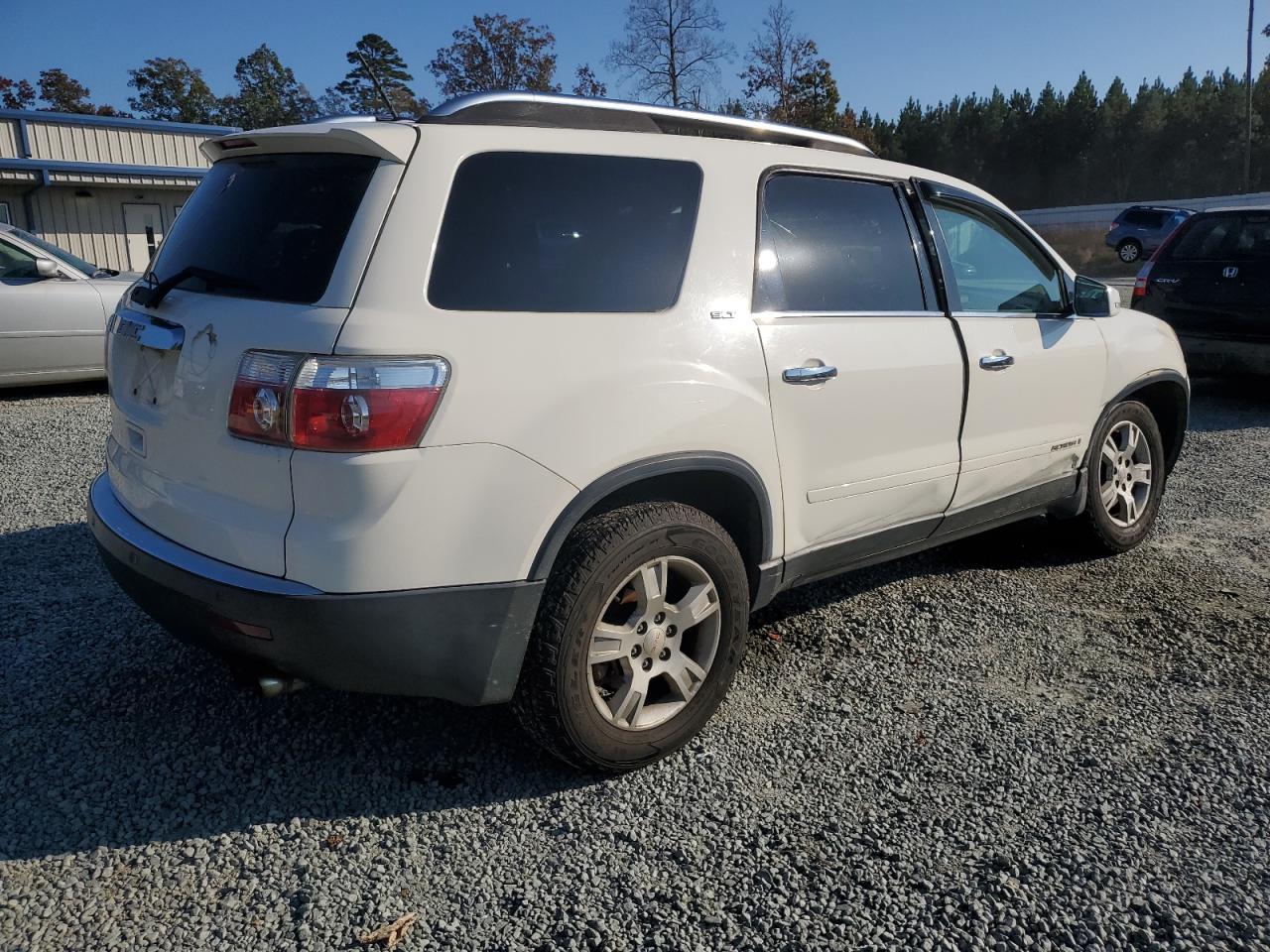 2007 GMC Acadia - Image 3