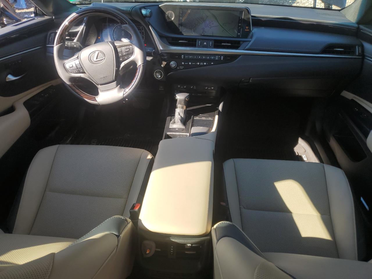 2021 Lexus ES - Image 8