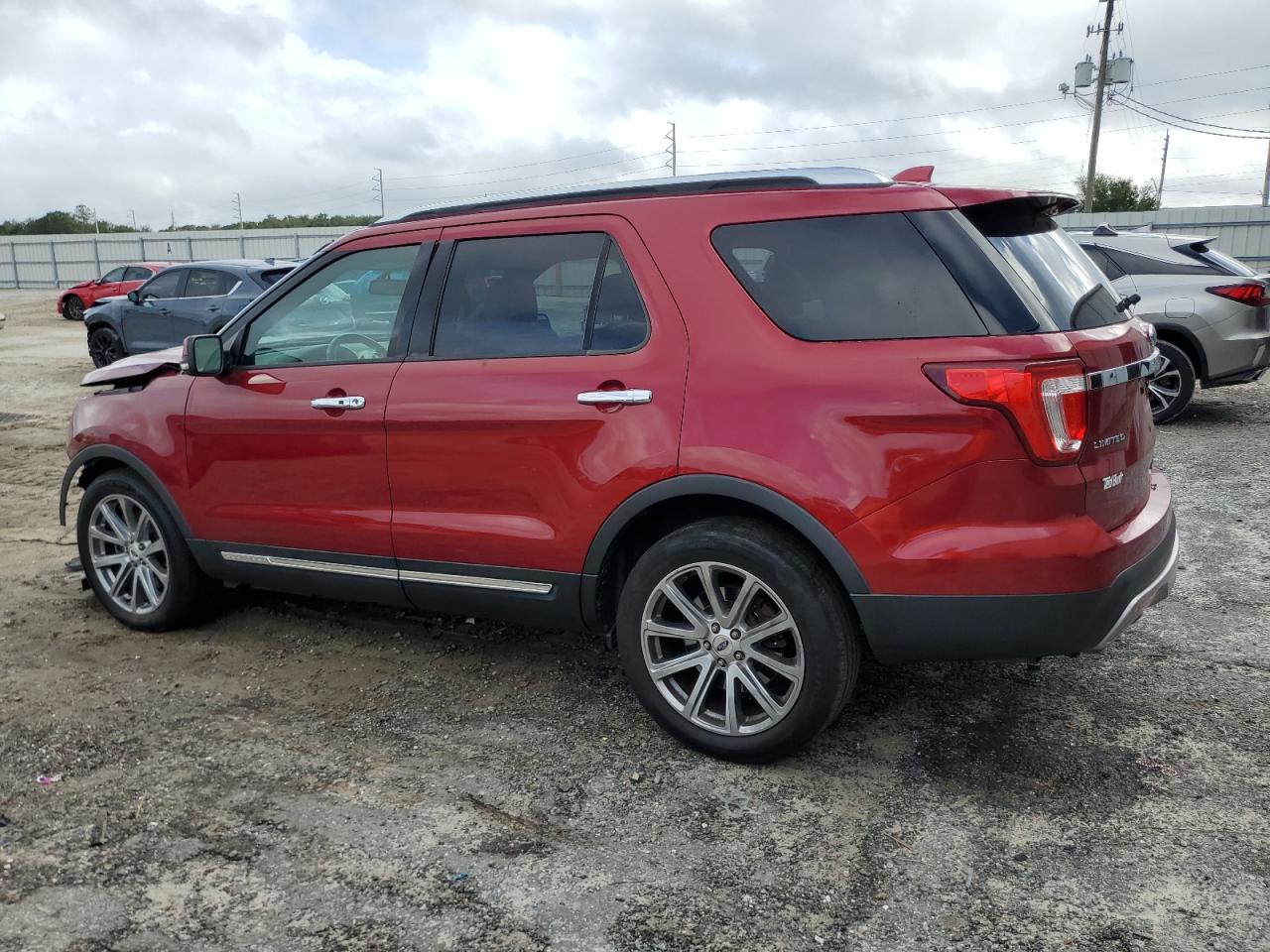 2017 Ford Explorer - Image 2