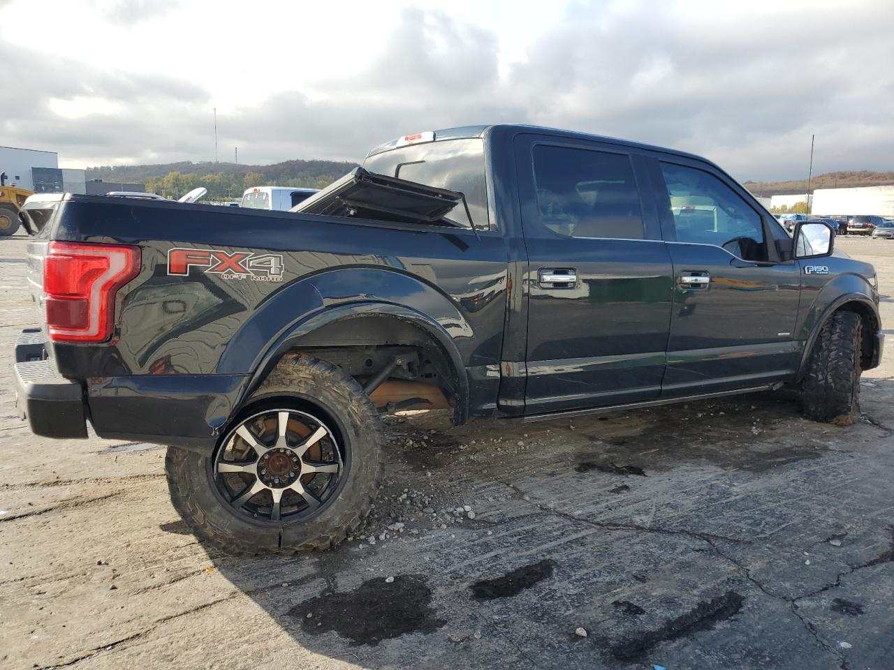 2015 Ford F-150 - Image 3