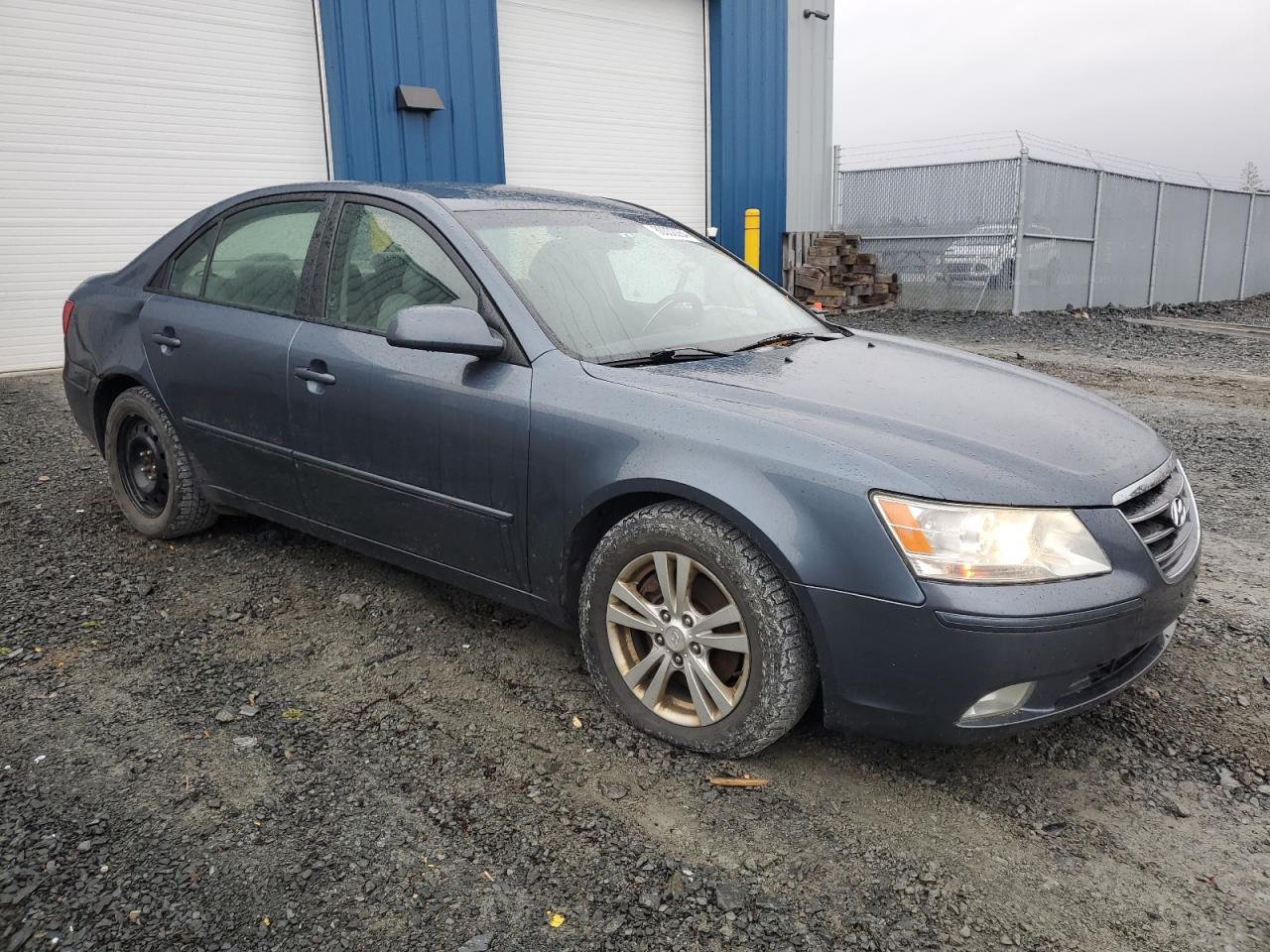 2009 Hyundai Sonata - Image 4