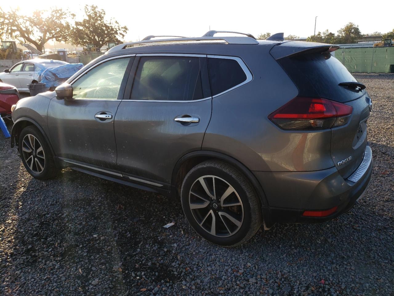 2019 Nissan Rogue - Image 2
