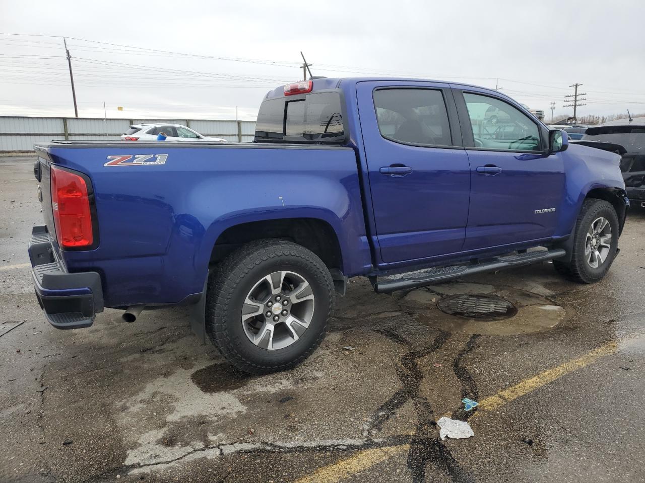 2017 Chevrolet Colorado - Image 3