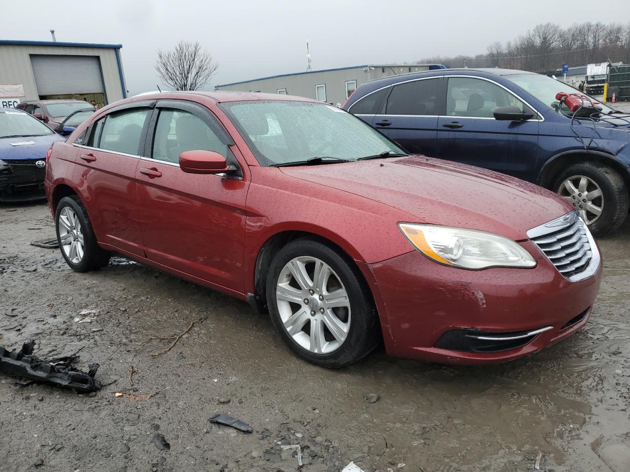2013 Chrysler 200 - Image 4