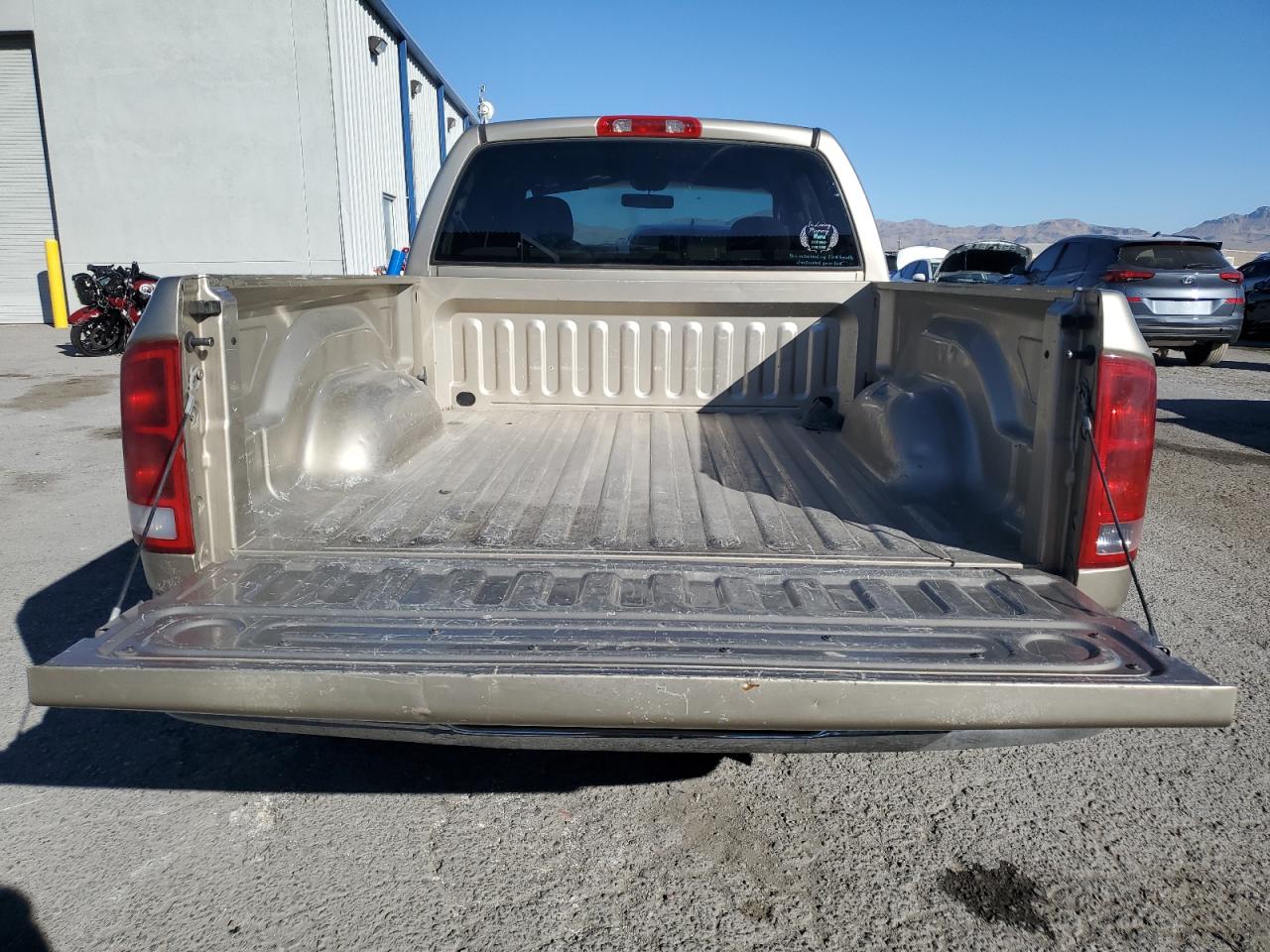 2002 Dodge Ram 1500 VIN: 3B7HA18N72G104229 Lot: 80349484