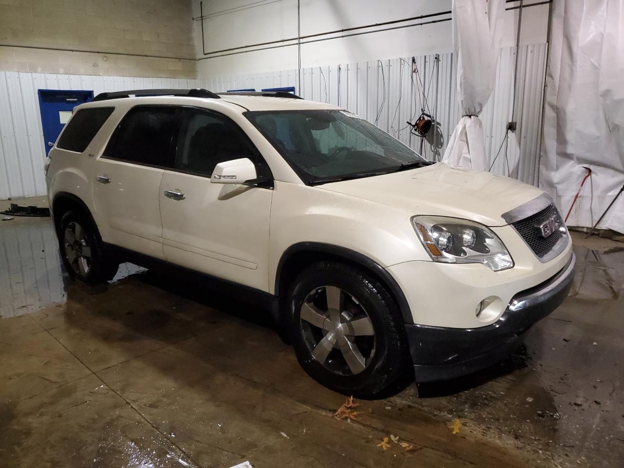 2011 GMC Acadia - Image 4