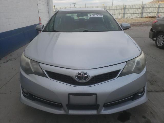  TOYOTA CAMRY 2013 Сріблястий