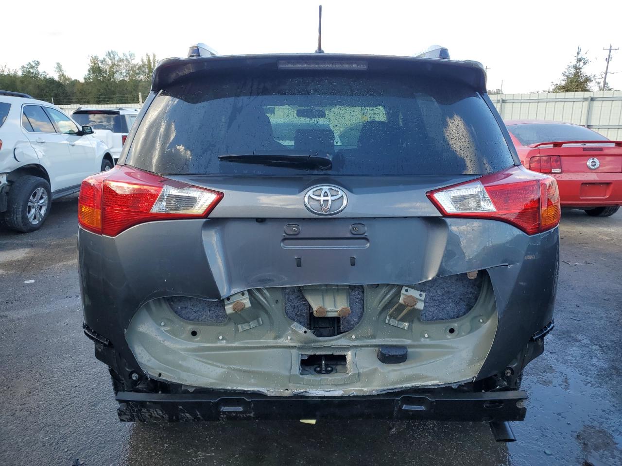 2015 Toyota Rav4 Le VIN: JTMZFREV7FD071647 Lot: 79870374