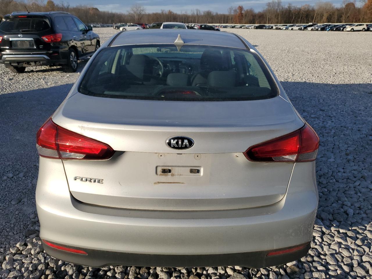 3KPFL4A70HE043261 2017 Kia Forte Lx