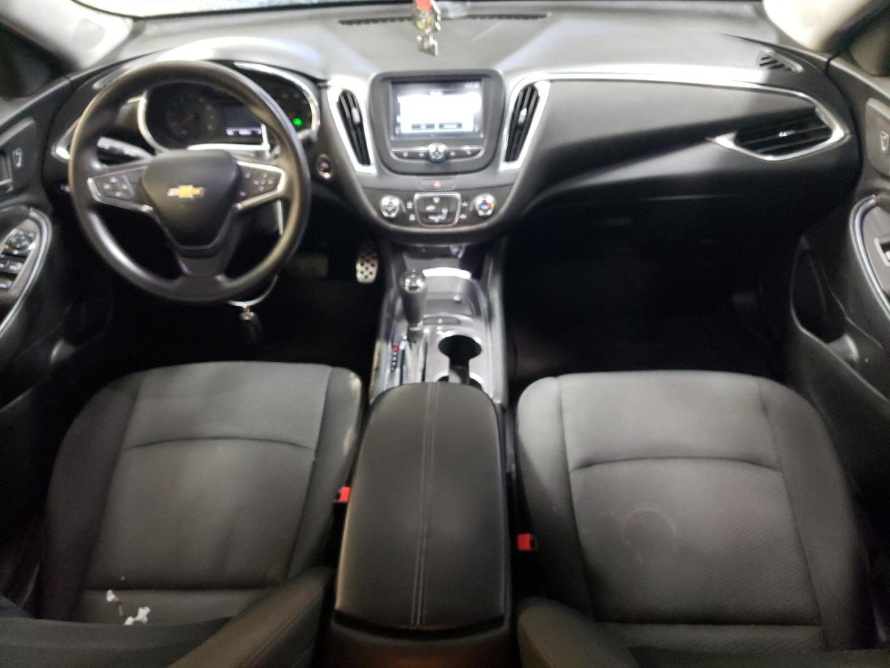 2016 Chevrolet Malibu - Image 8