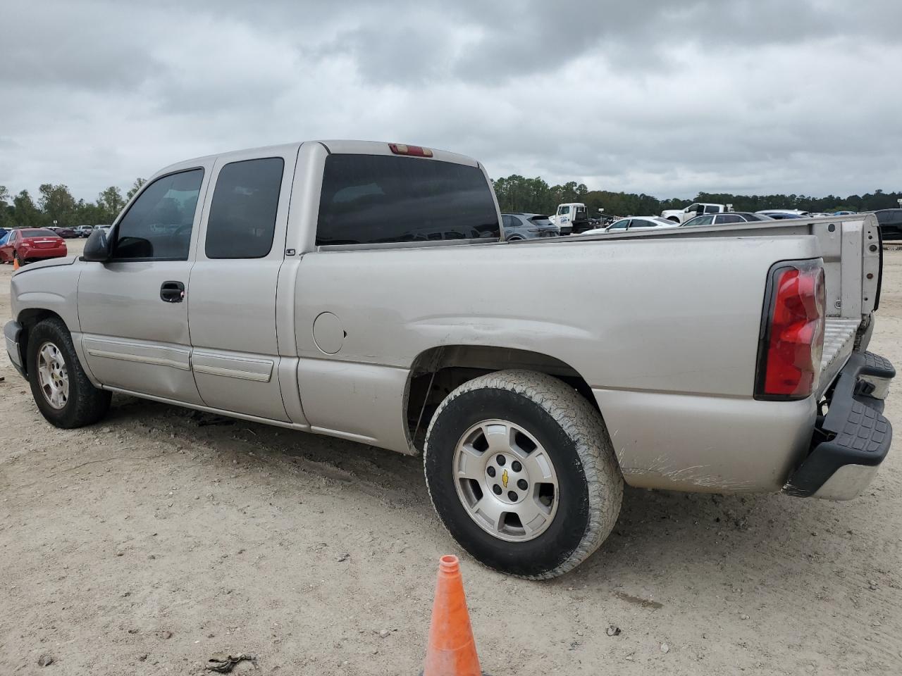 2004 Chevrolet Silverado C1500 VIN: 2GCEC19T541422548 Lot: 77846434