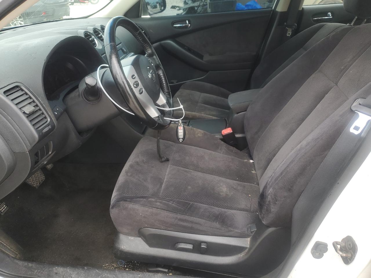 2009 Nissan Altima - Image 7