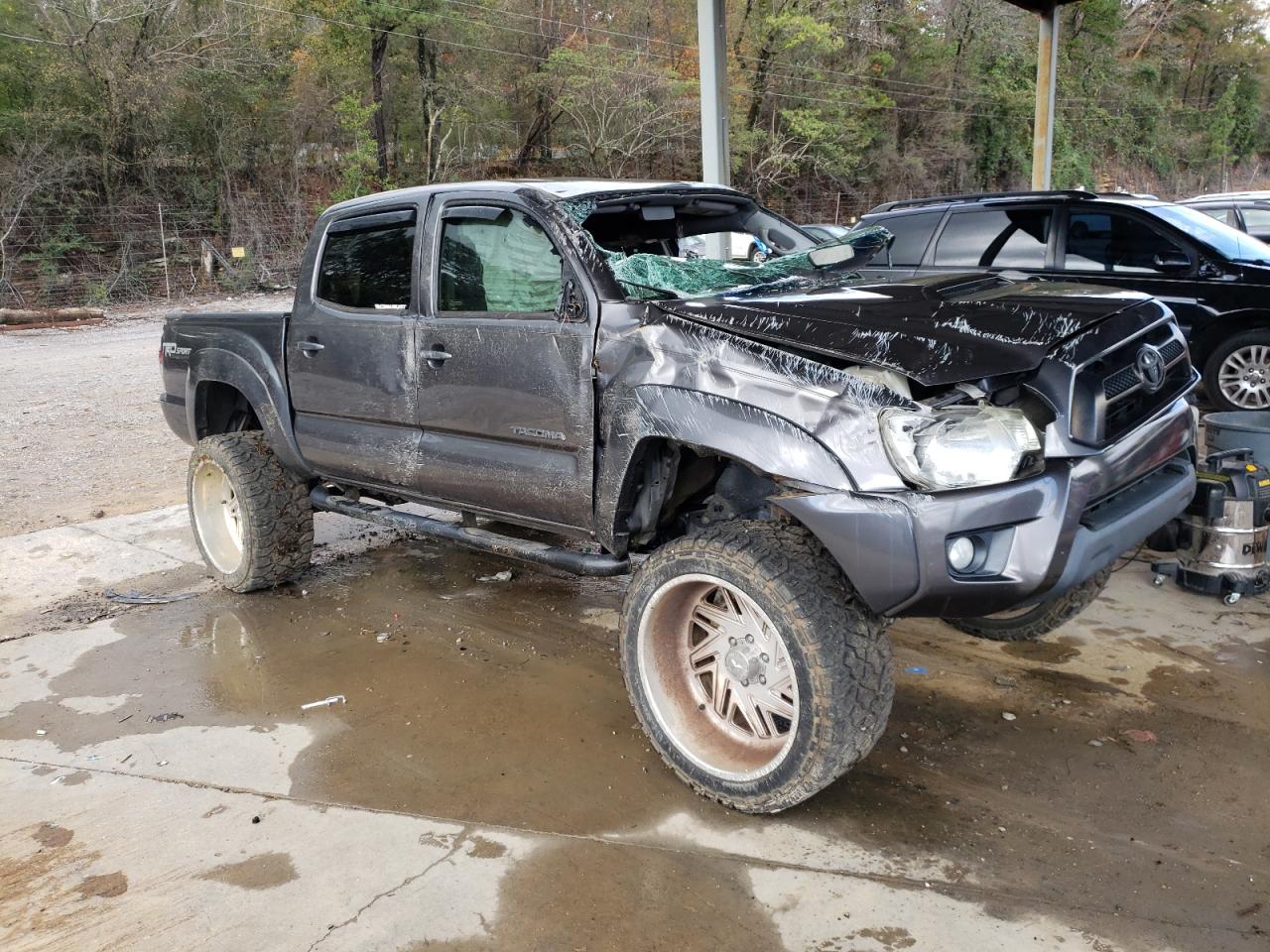 2014 Toyota Tacoma - Image 4