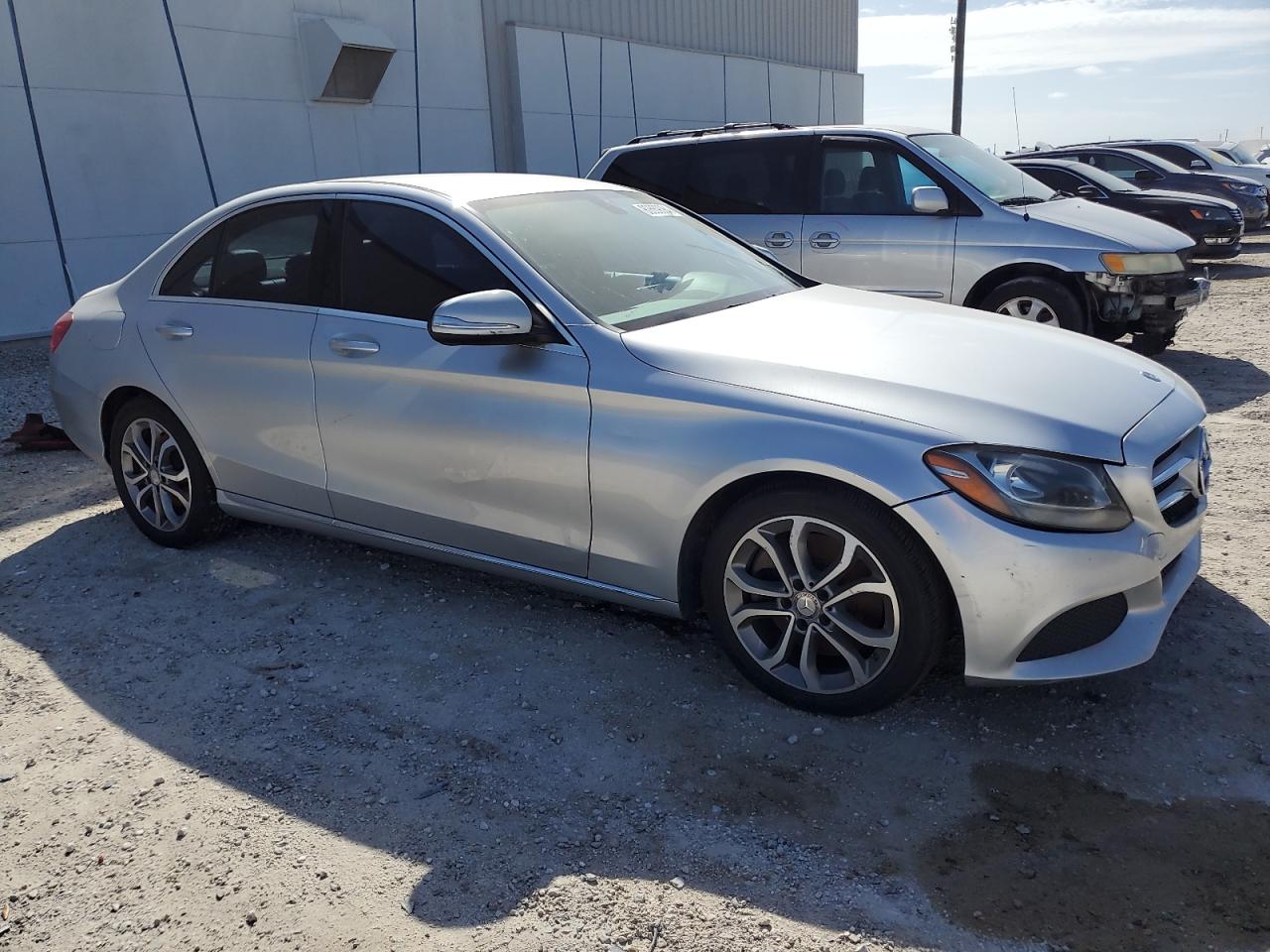 VIN 55SWF4JB2FU067661 2015 MERCEDES-BENZ C-CLASS no.4