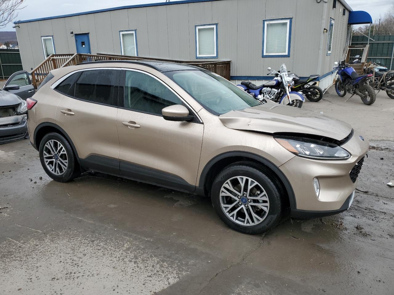 2020 Ford Escape - Image 4