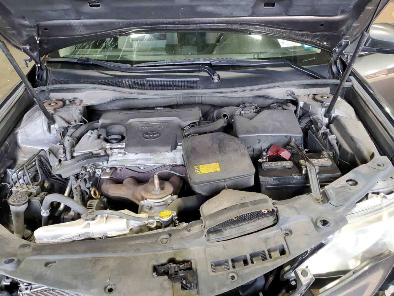 2014 Toyota Camry - Image 12