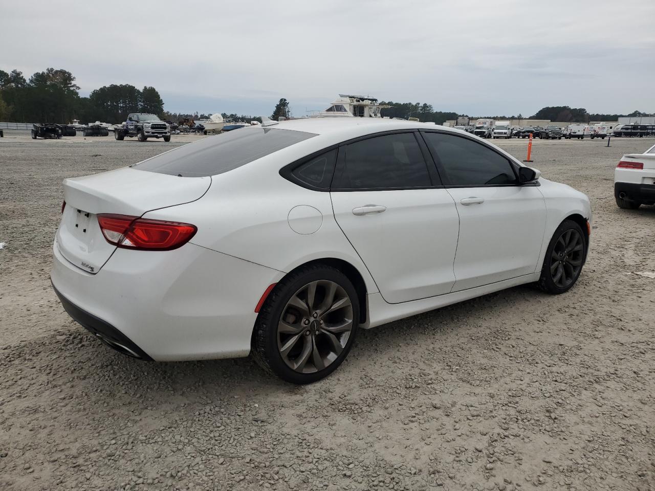 2015 Chrysler 200 - Image 3