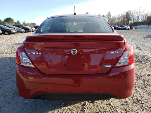  NISSAN VERSA 2015 Красный