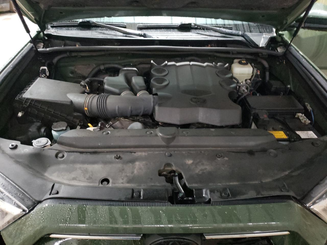 2021 Toyota 4Runner - Image 13