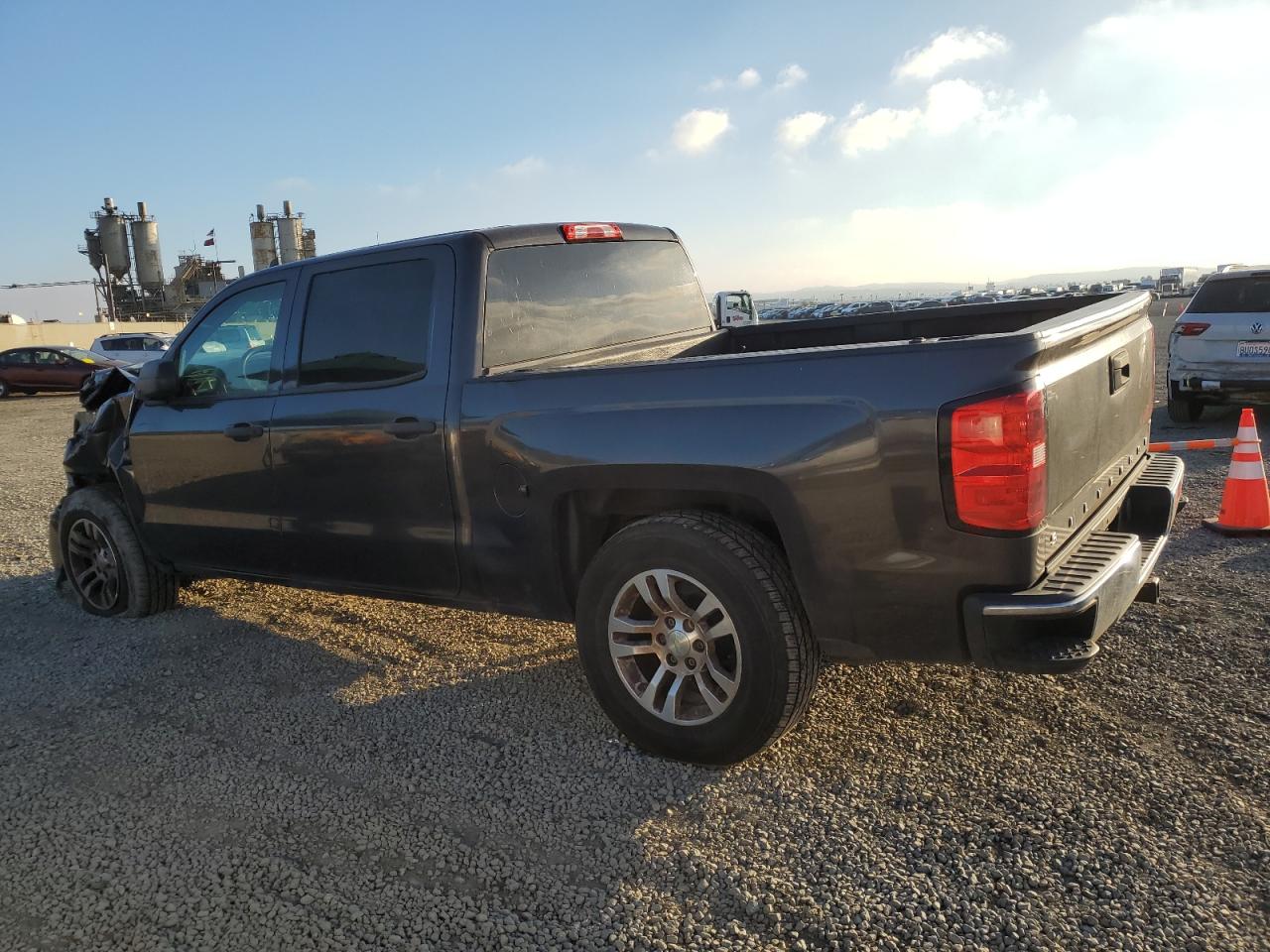 2015 Chevrolet Silverado - Image 2