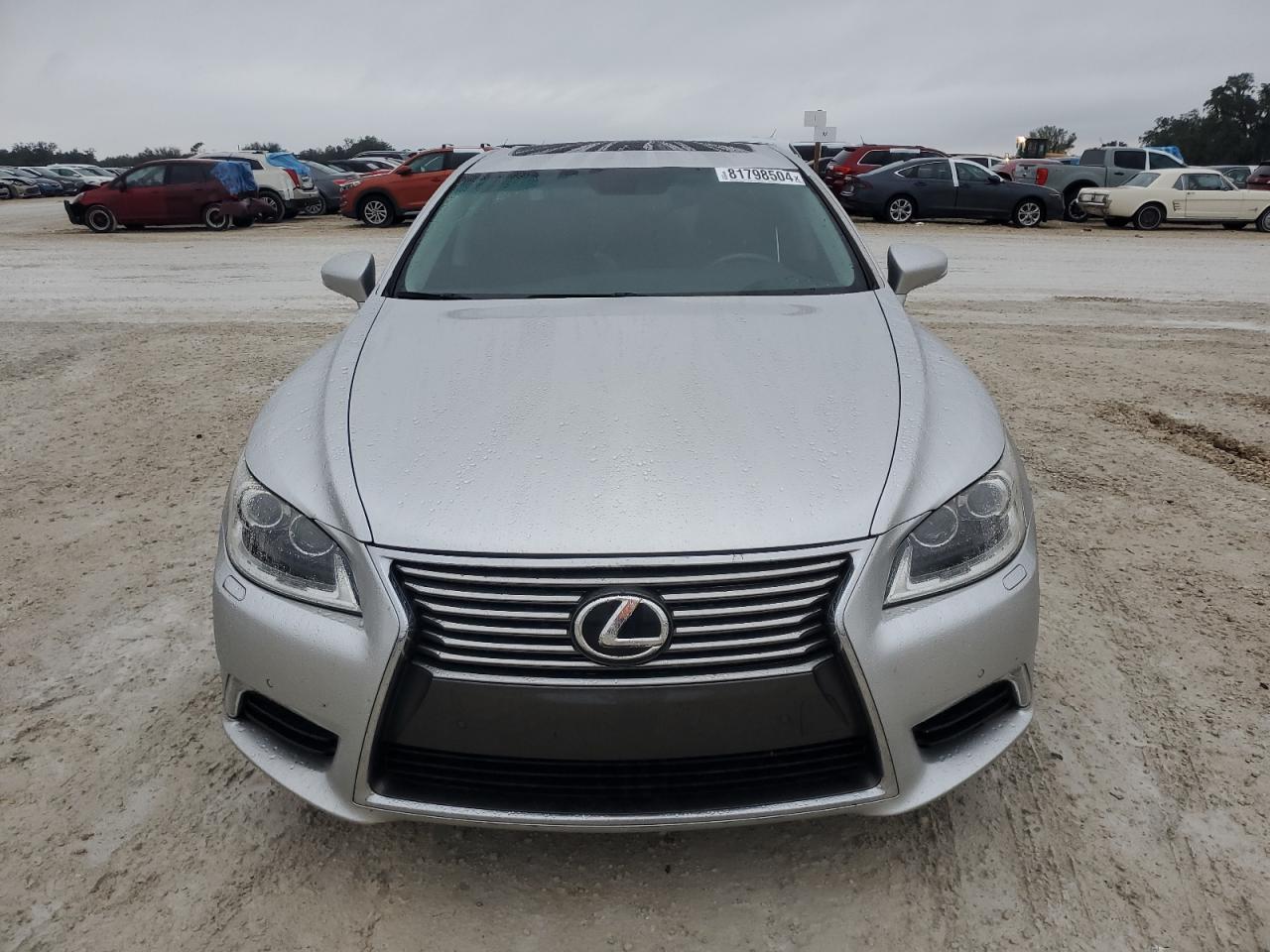 2015 Lexus LS - Image 5