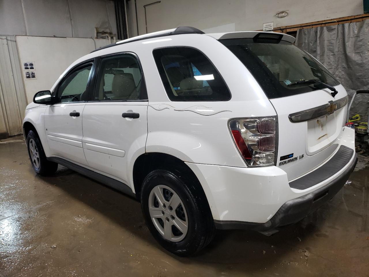 2006 Chevrolet Equinox - Image 2