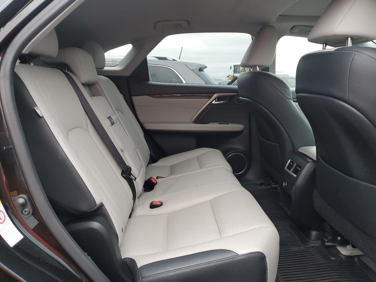 2019 Lexus RX - Image 10
