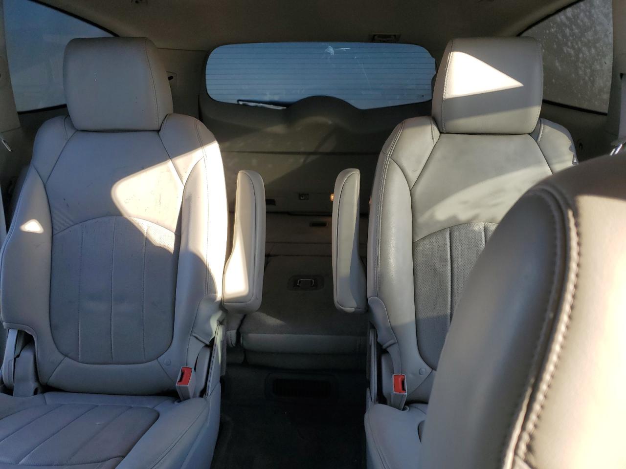 2012 Buick Enclave - Image 10