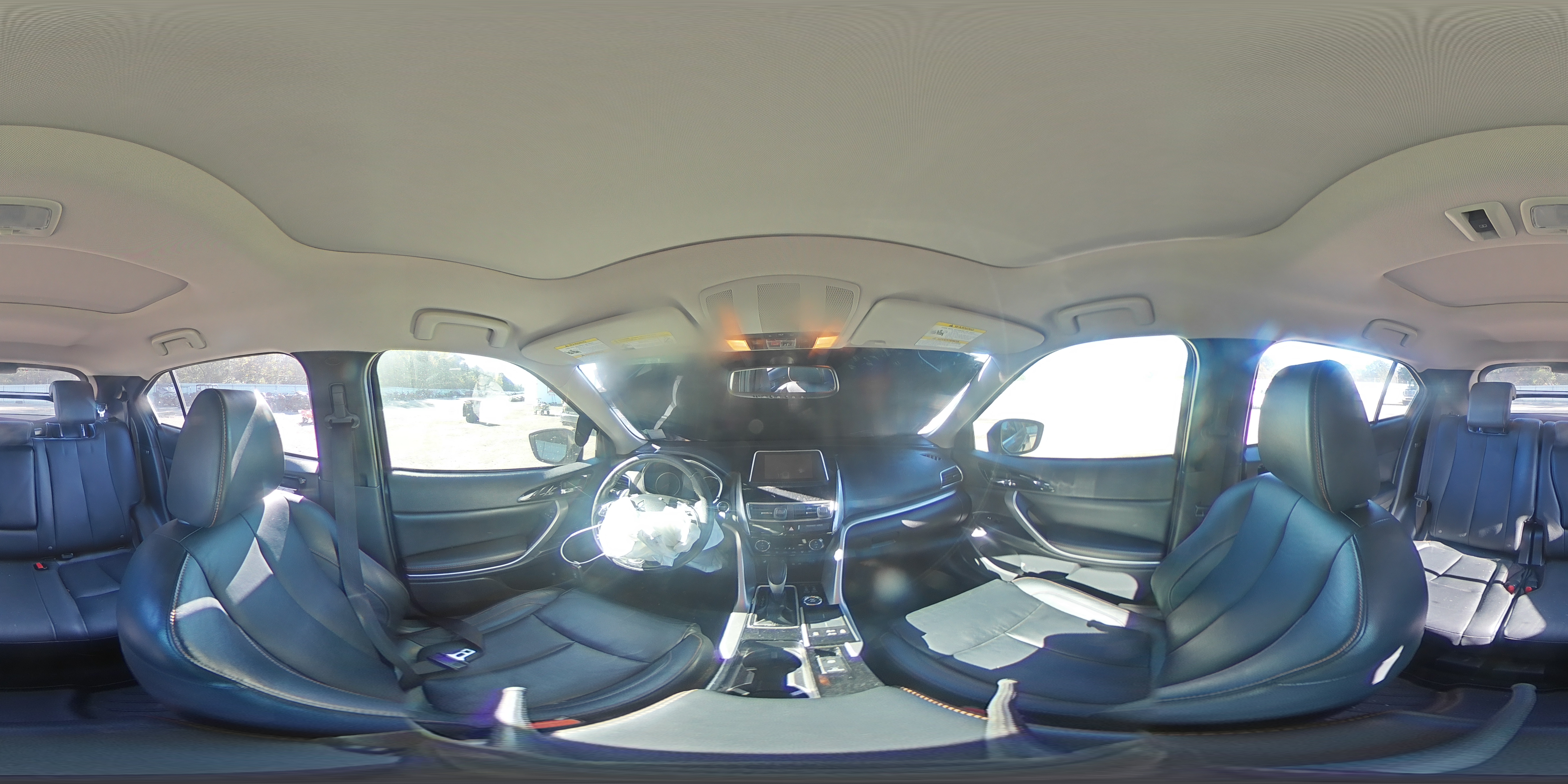 2019 Mitsubishi Eclipse - Image 13