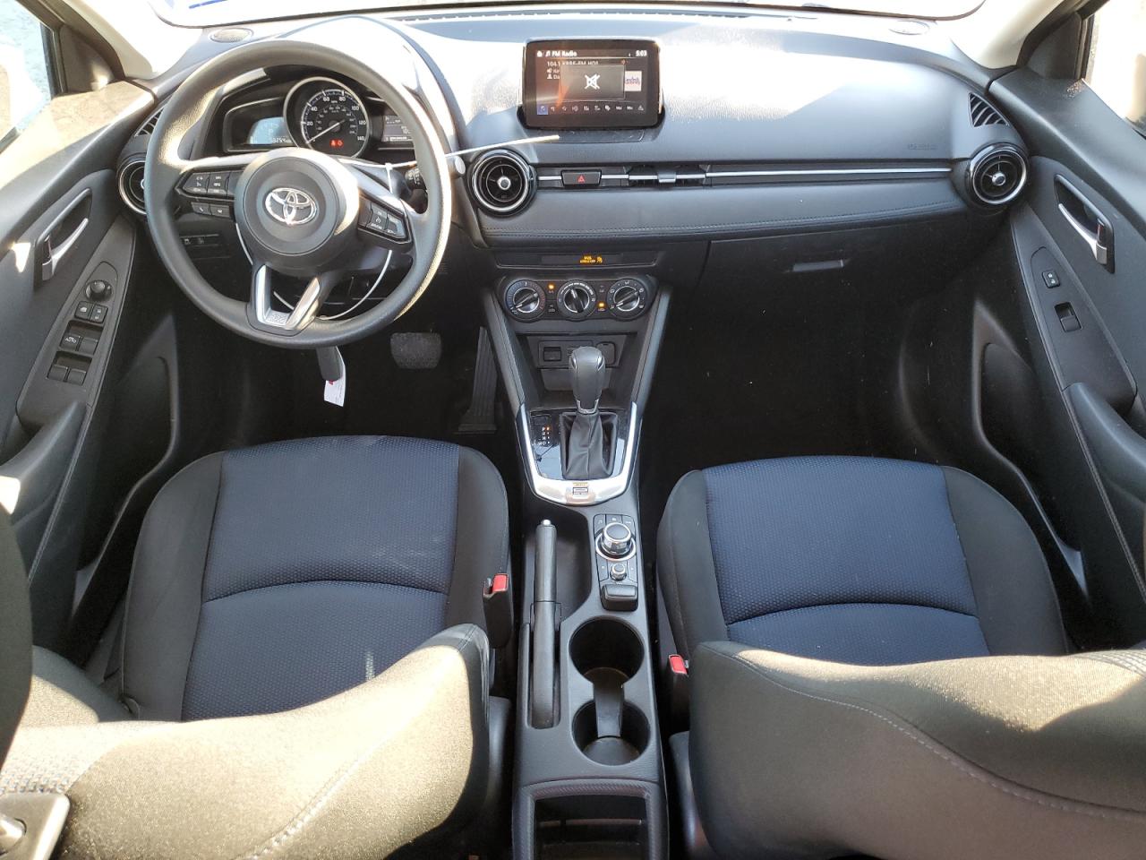 2020 Toyota Yaris - Image 8