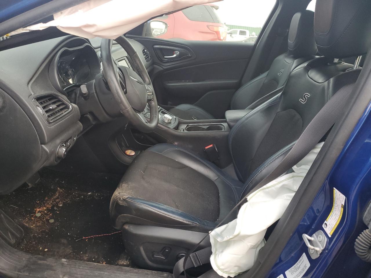 2016 Chrysler 200 - Image 7
