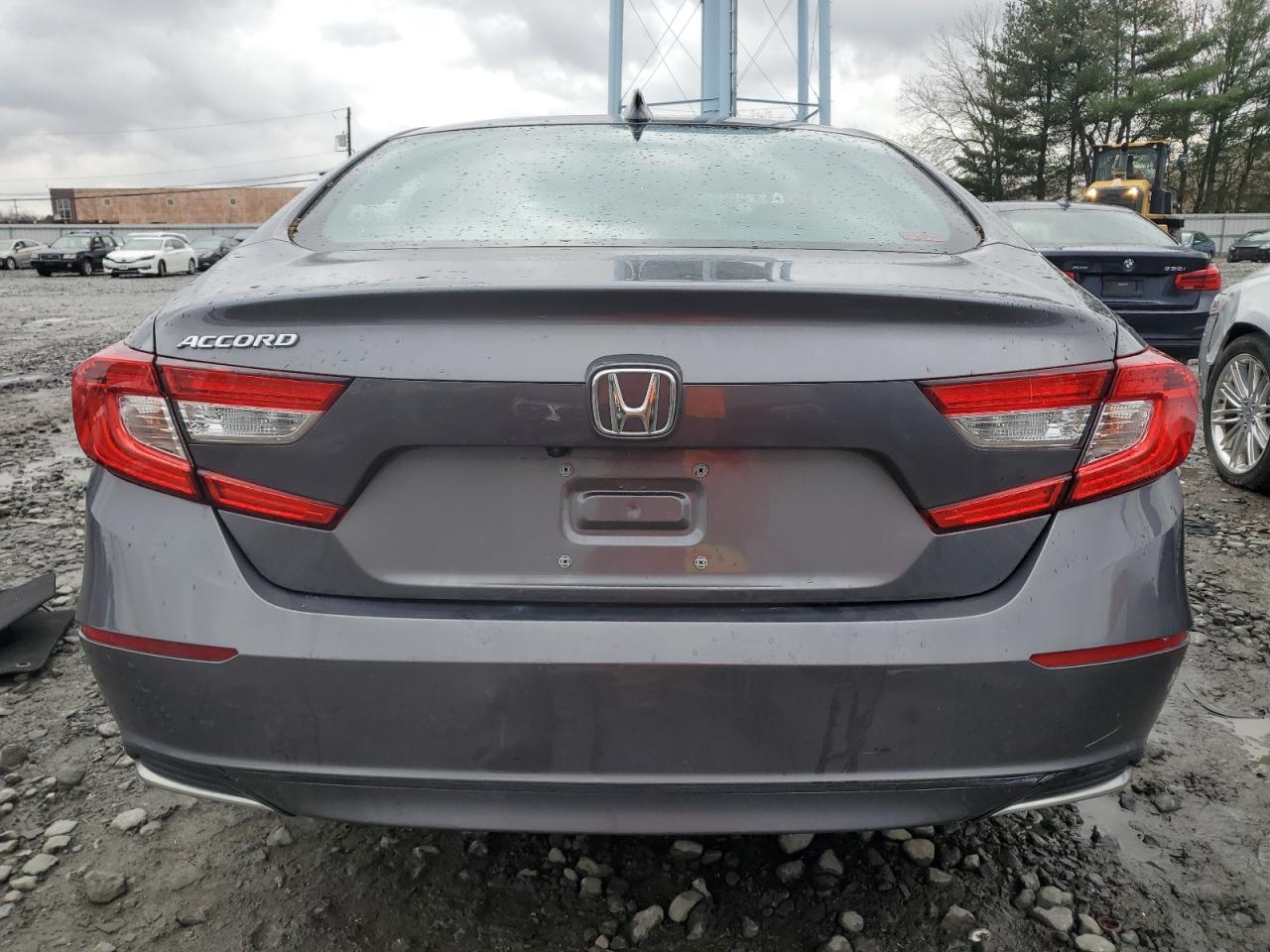 2020 Honda Accord - Image 6