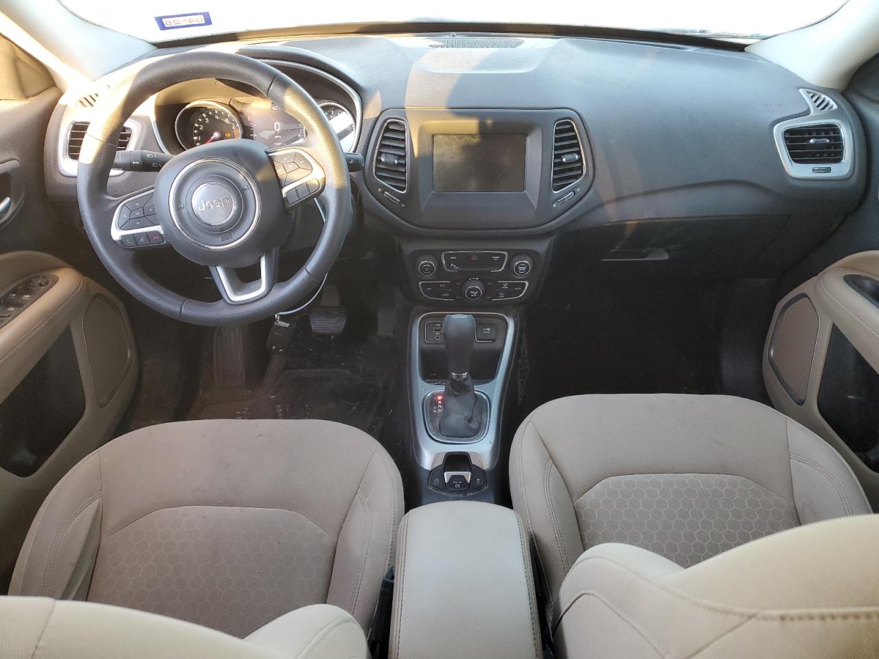 2018 Jeep Compass - Image 8