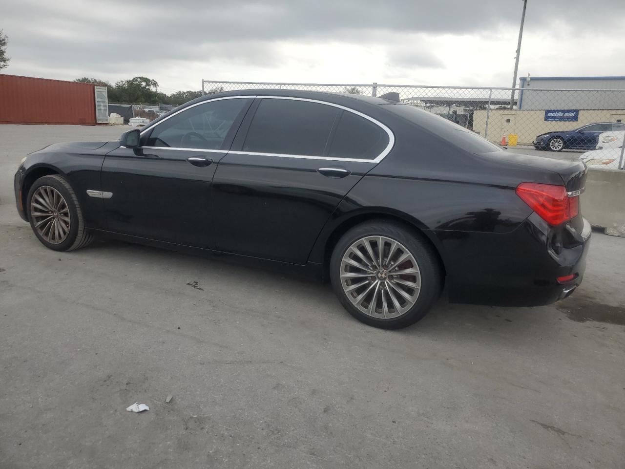 2011 BMW 7er - Image 2