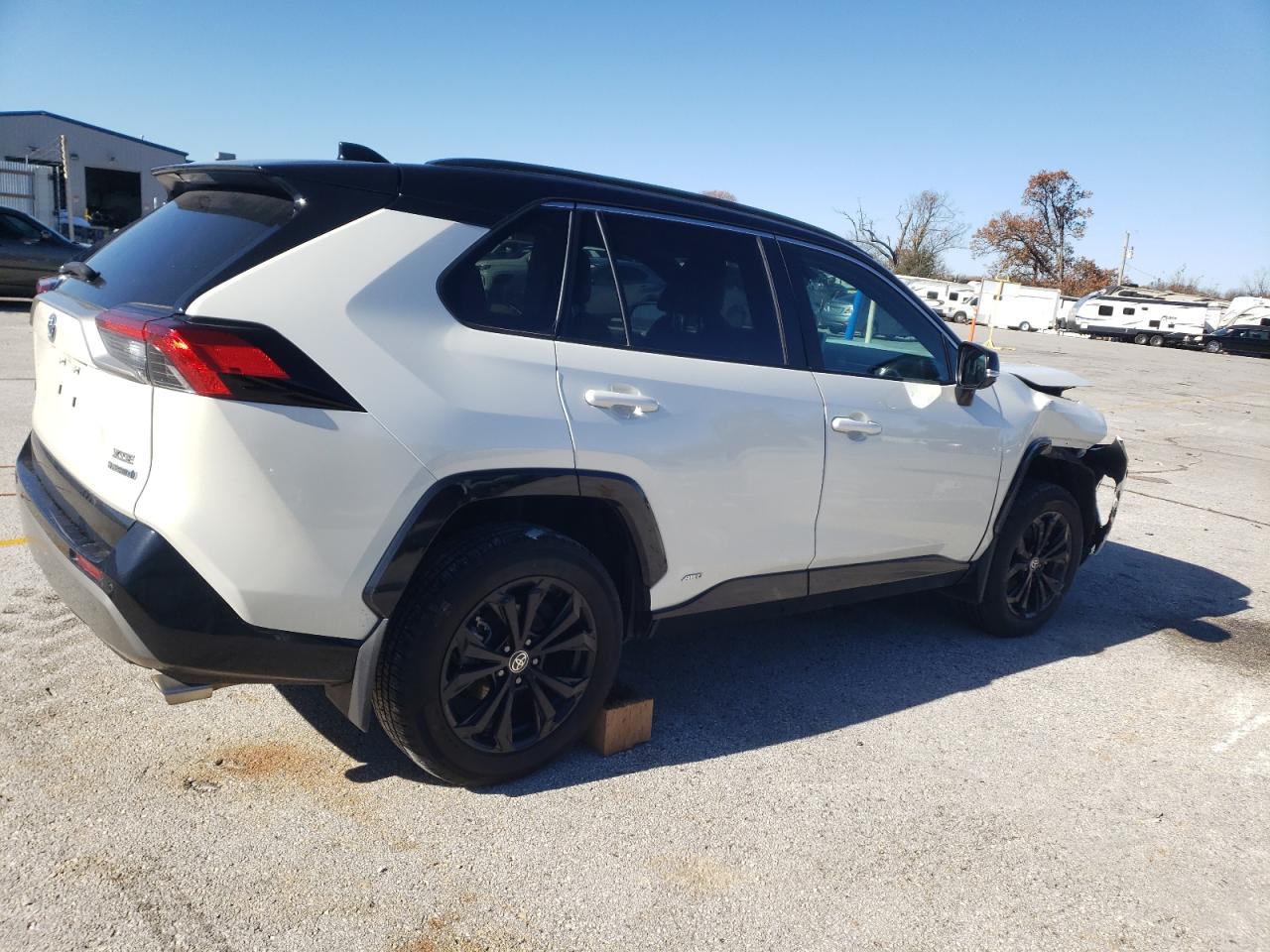 2022 Toyota RAV 4 - Image 3