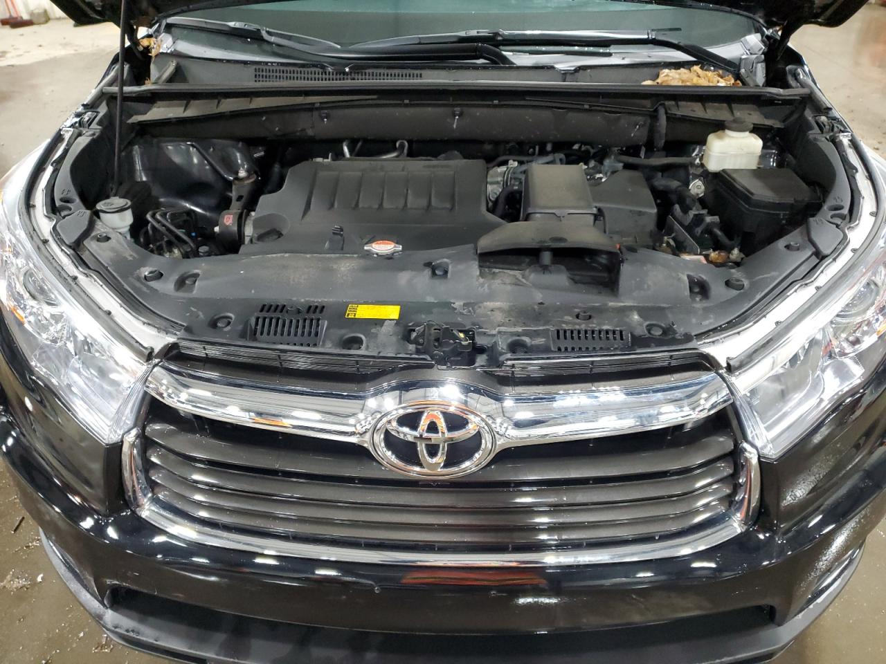 VIN 5TDJKRFH5GS502588 2016 TOYOTA HIGHLANDER no.12